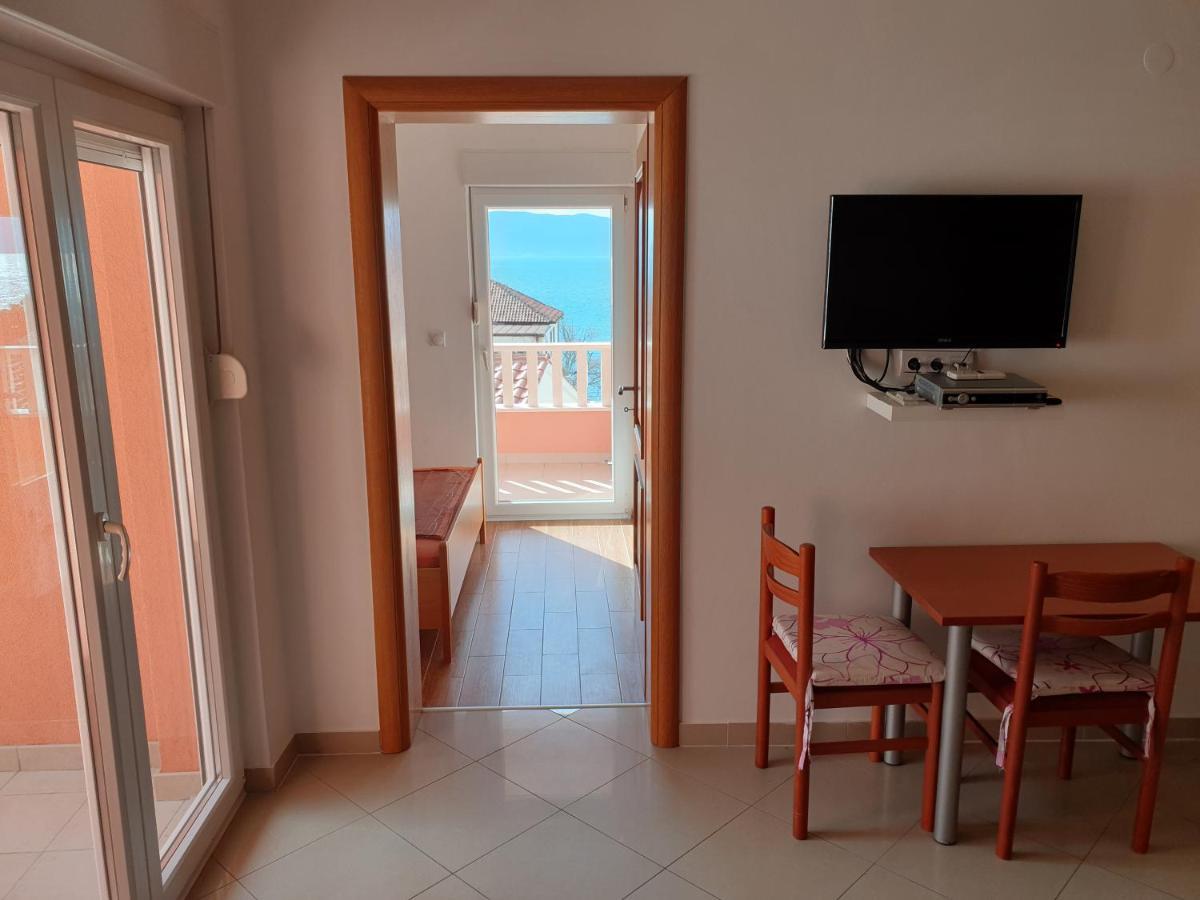 Apartments Knezovic غراداك المظهر الخارجي الصورة