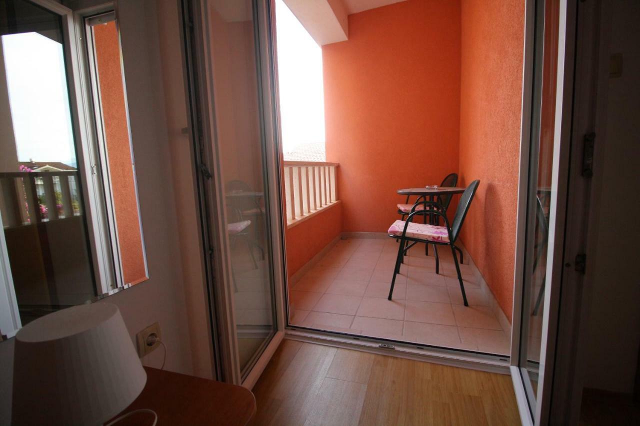 Apartments Knezovic غراداك المظهر الخارجي الصورة