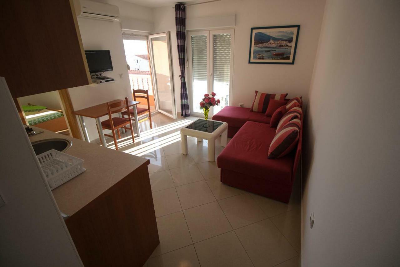 Apartments Knezovic غراداك المظهر الخارجي الصورة