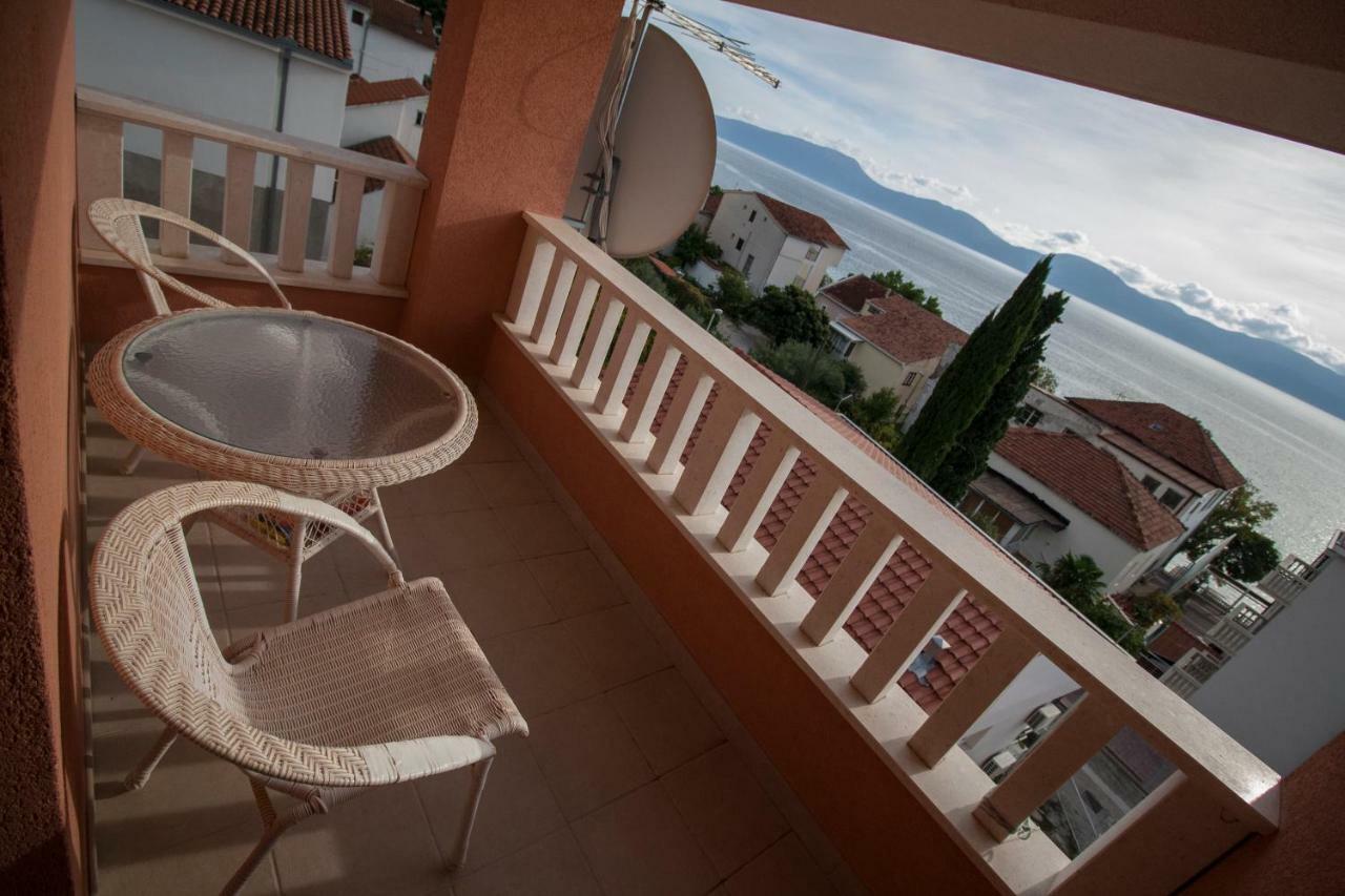 Apartments Knezovic غراداك المظهر الخارجي الصورة